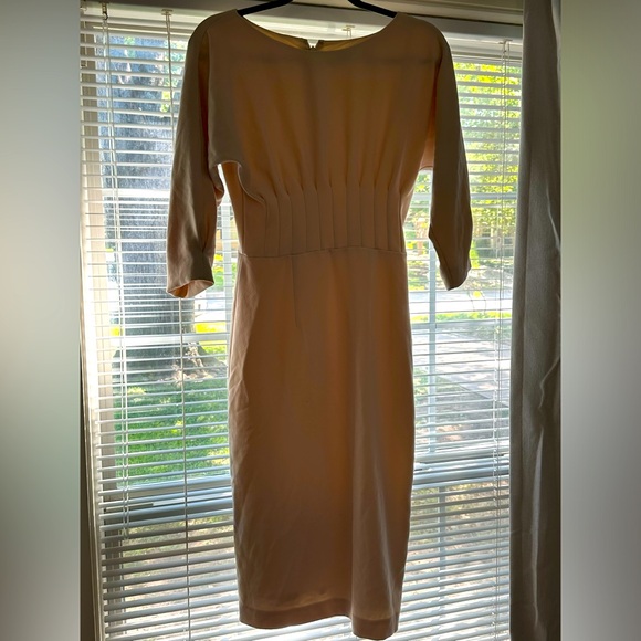 Business dress - Picture 1 of 2